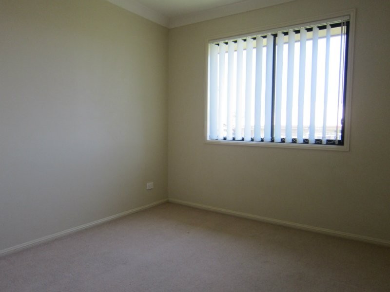 39 Rockman Drive, Raceview QLD 4305