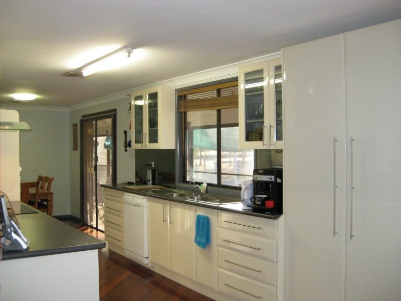 48-50 Adelong Avenue, Thagoona QLD 4306