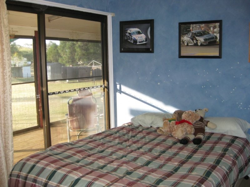 48-50 Adelong Avenue, Thagoona QLD 4306