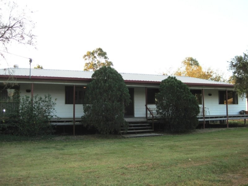 48-50 Adelong Avenue, Thagoona QLD 4306