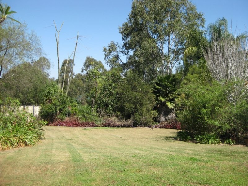 14 Farrell Drive, Walloon QLD 4306