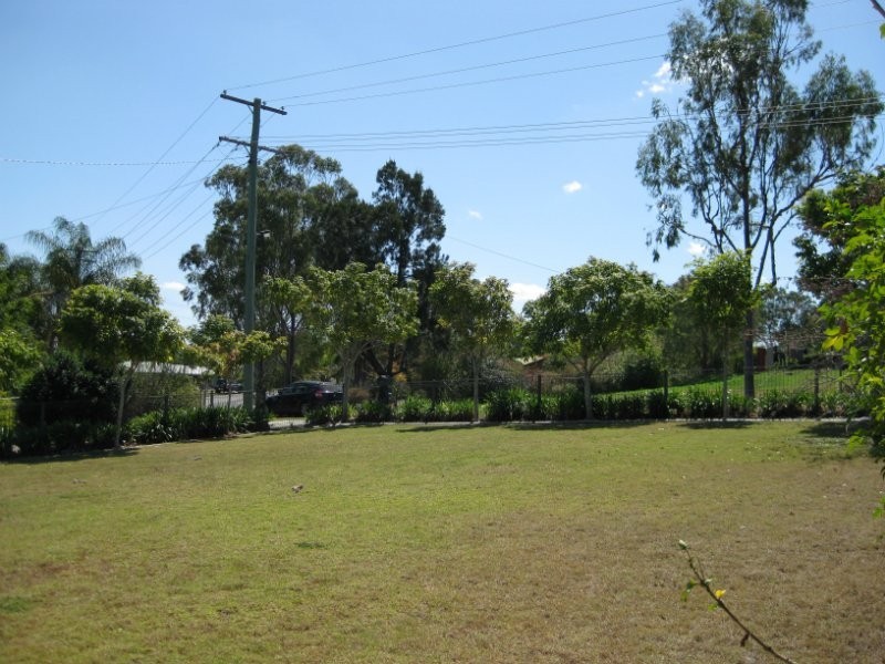 14 Farrell Drive, Walloon QLD 4306