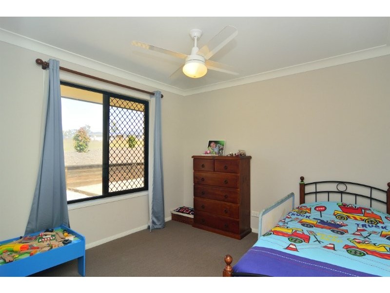 18 McHale Way, Willowbank QLD 4306