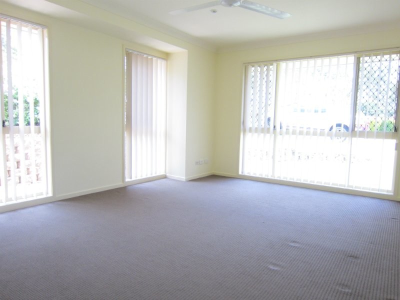 2 Cassinia Place, Flinders View QLD 4305