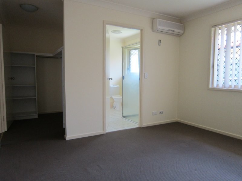 2 Cassinia Place, Flinders View QLD 4305