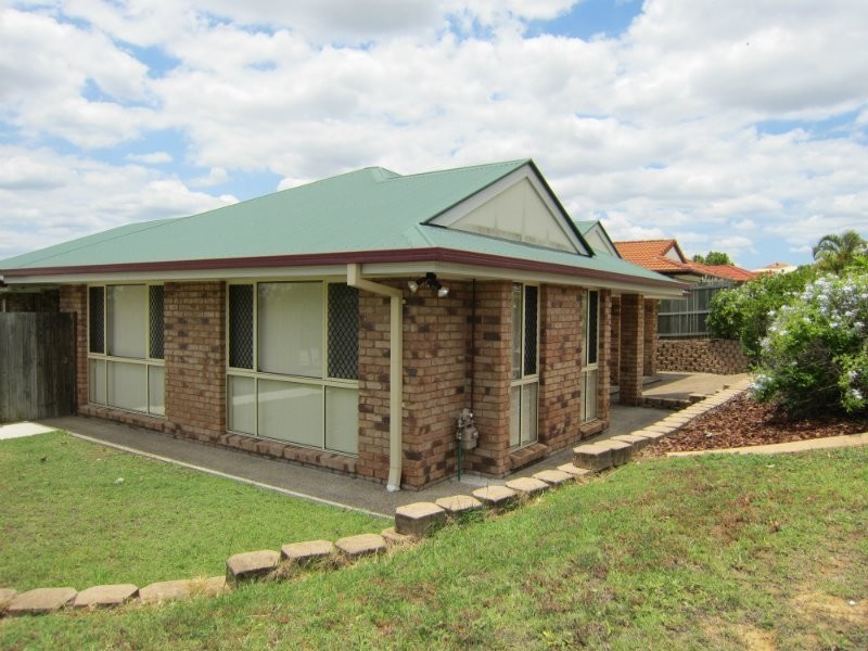 2 Cassinia Place, Flinders View QLD 4305