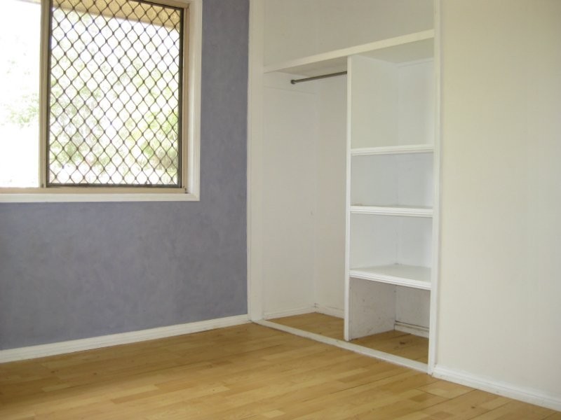 22 Glode Avenue, Churchill QLD 4305