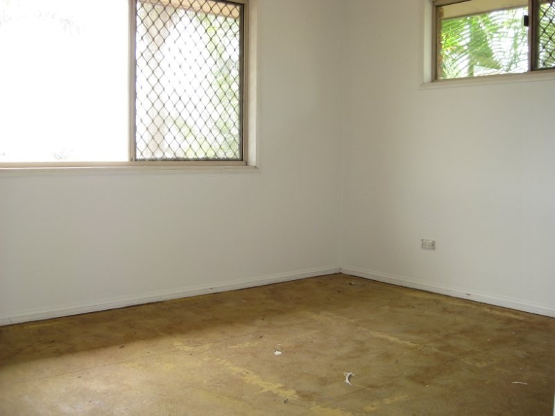 22 Glode Avenue, Churchill QLD 4305