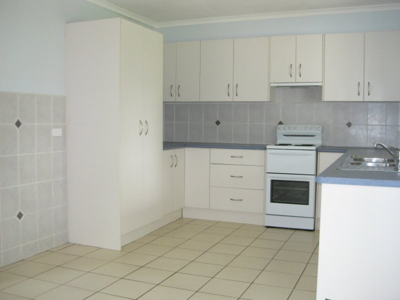 2a Birdwood Street, North Ipswich QLD 4305