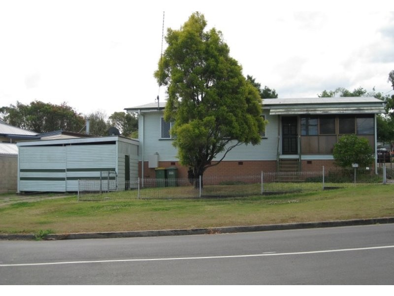 2a Birdwood Street, North Ipswich QLD 4305