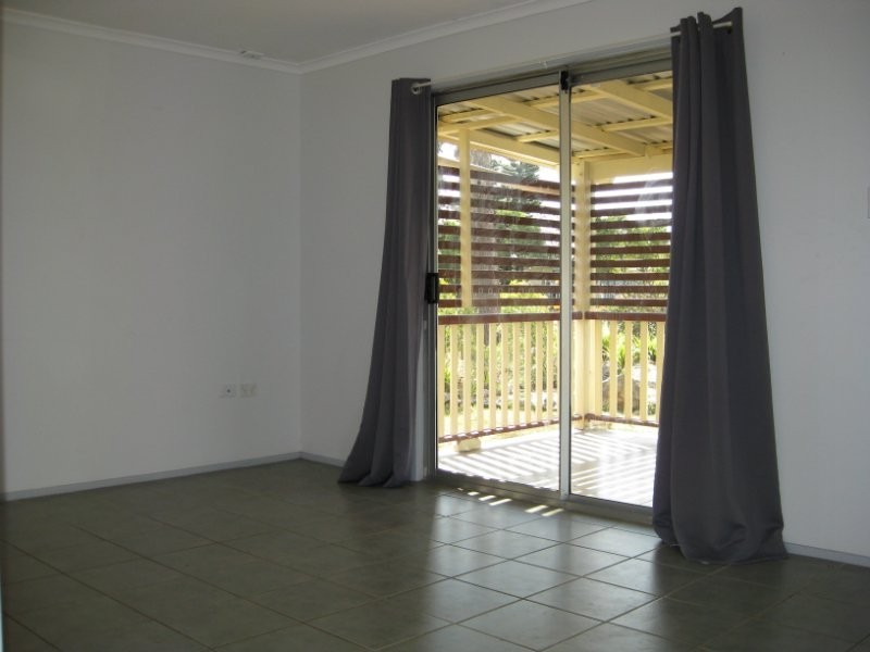 22 Calvin Street, Walloon QLD 4306
