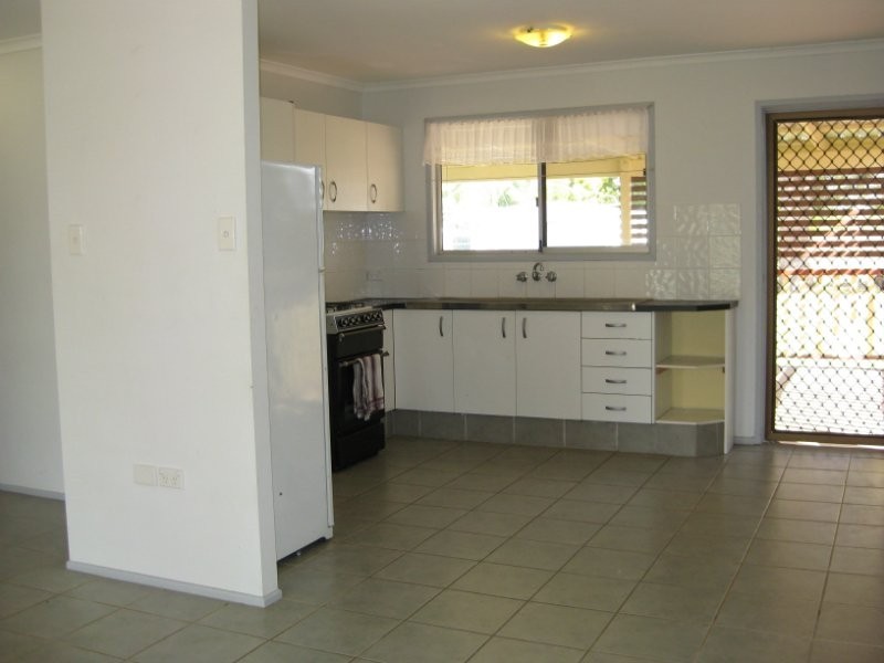 22 Calvin Street, Walloon QLD 4306