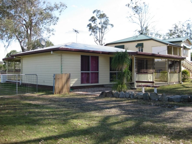 22 Calvin Street, Walloon QLD 4306