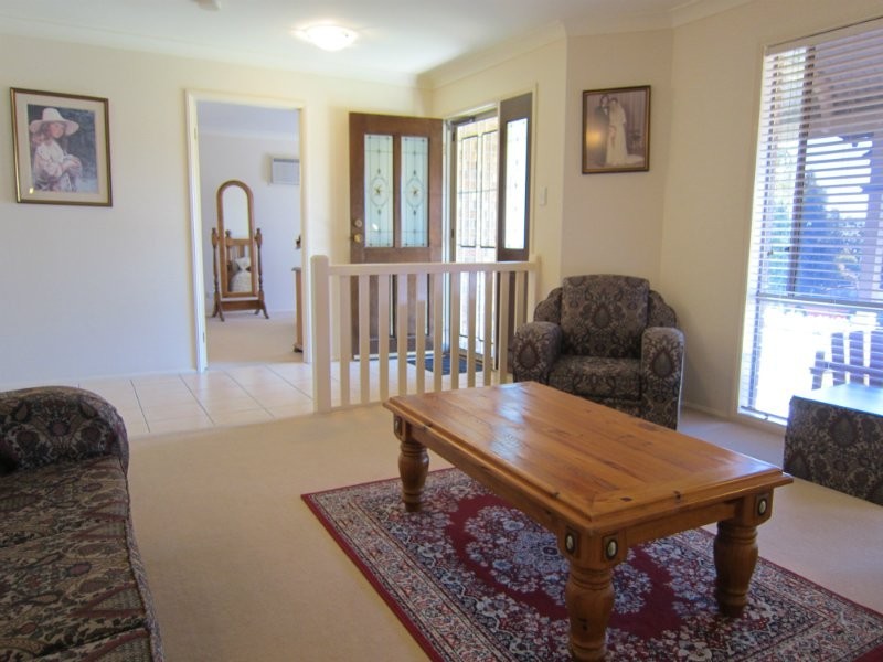 21 Calverton Court, Brassall QLD 4305