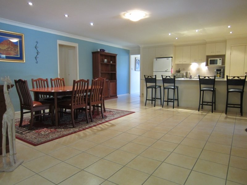 21 Calverton Court, Brassall QLD 4305