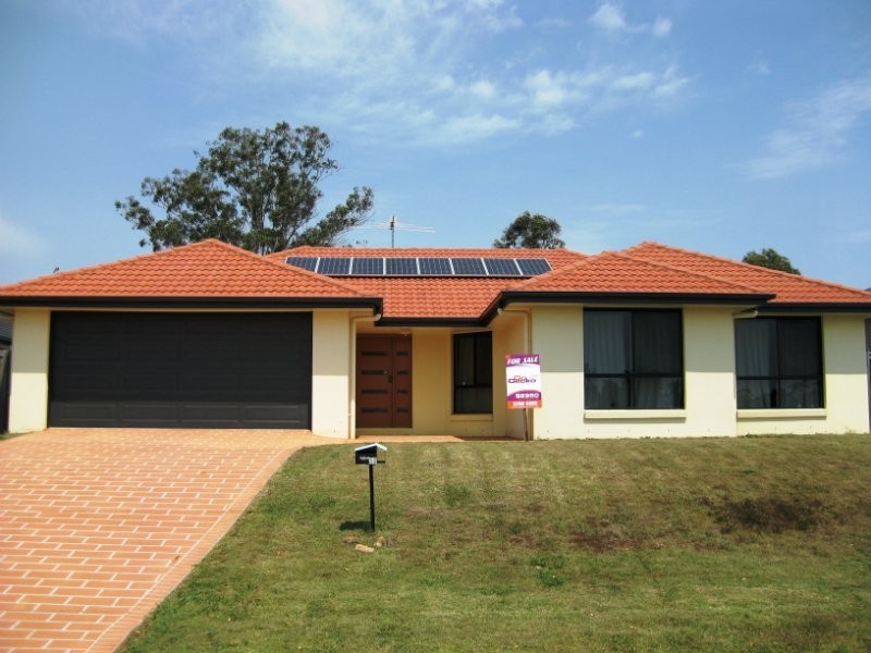 30 Eric Drive, Blackstone QLD 4304