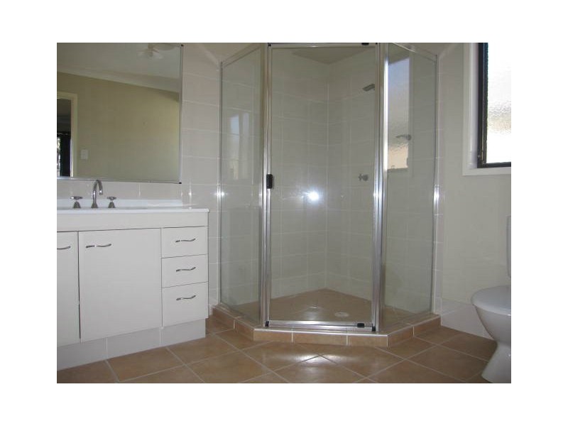 30 Eric Drive, Blackstone QLD 4304