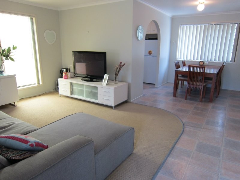 10 Oakhill Street, One Mile QLD 4305