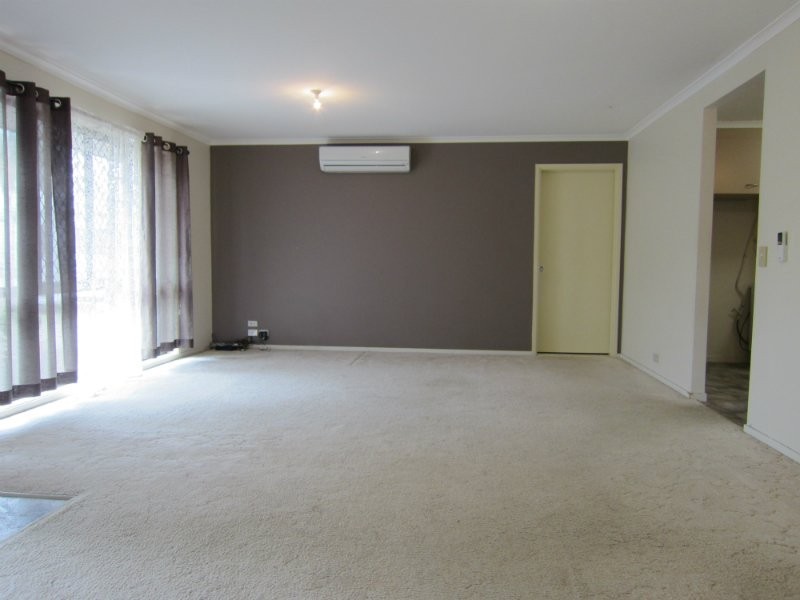 110 Equestrian Drive, Yamanto QLD 4305