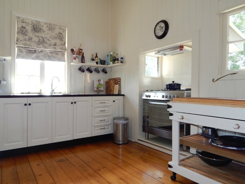 44 Blackstone Road, Newtown QLD 4305