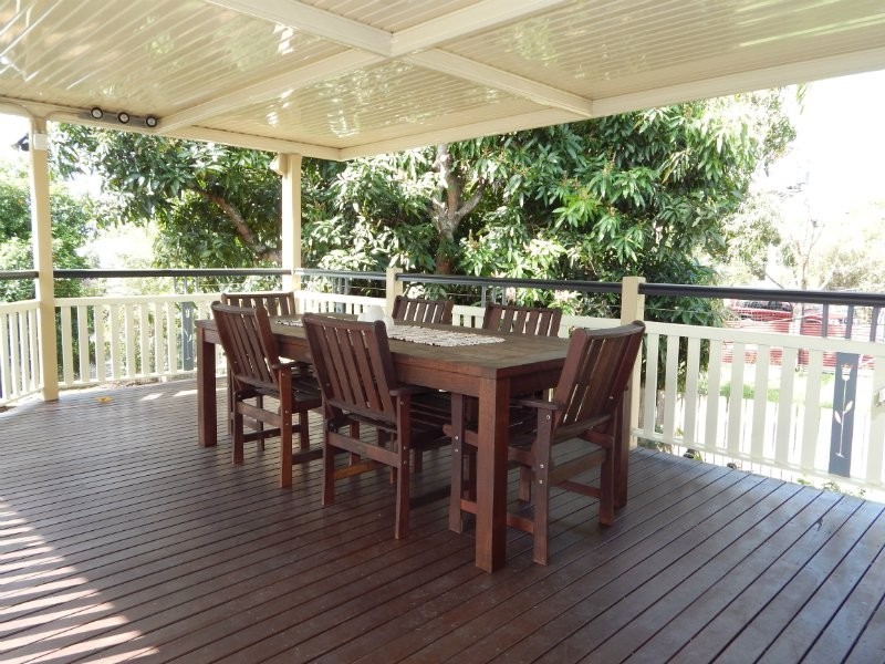 44 Blackstone Road, Newtown QLD 4305