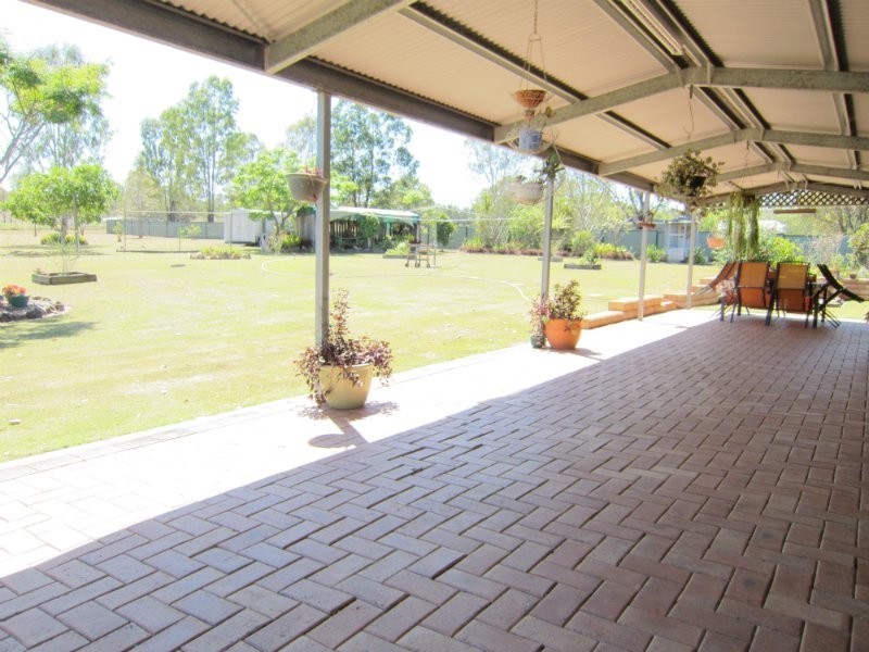 21 Wisteria Street, Walloon QLD 4306