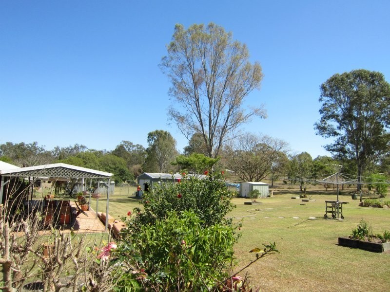 21 Wisteria Street, Walloon QLD 4306