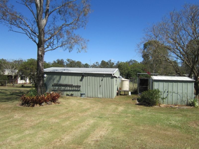 21 Wisteria Street, Walloon QLD 4306