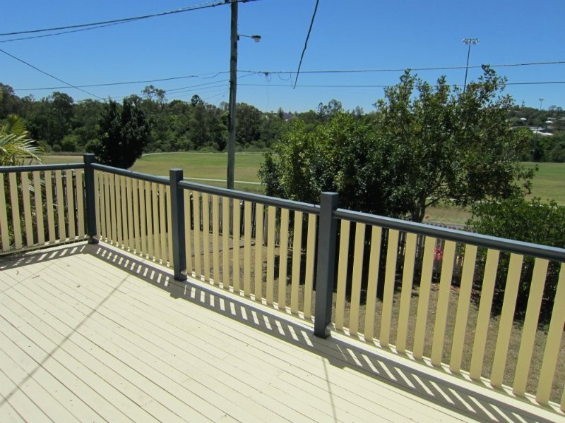 8 Crescent Street, Leichhardt QLD 4305