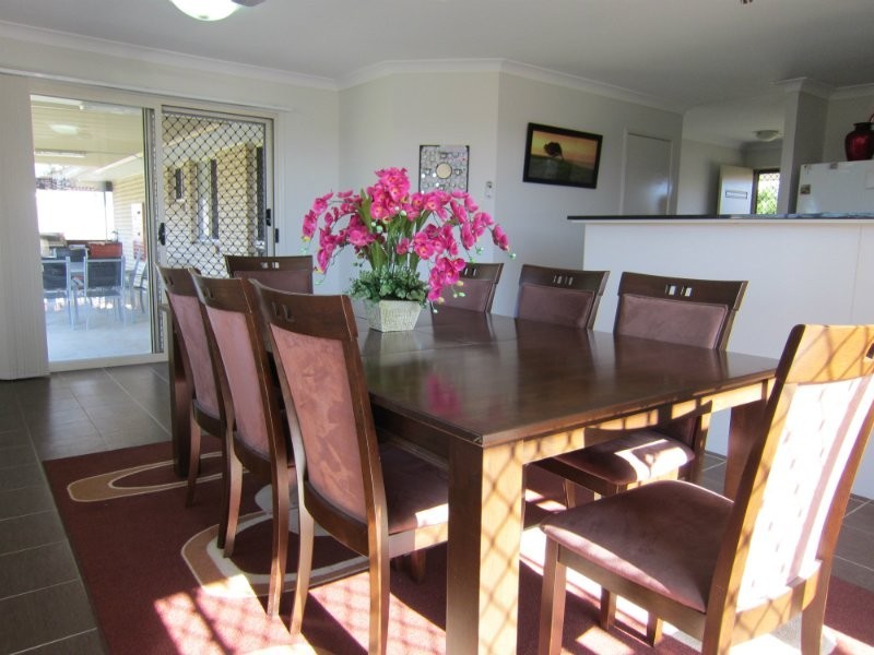18 Acacia Close, Raceview QLD 4305