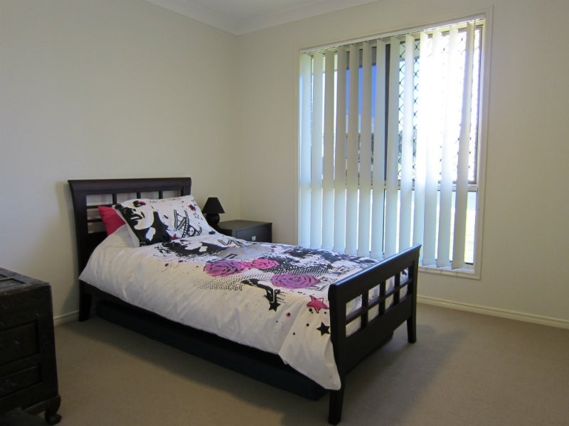 18 Acacia Close, Raceview QLD 4305
