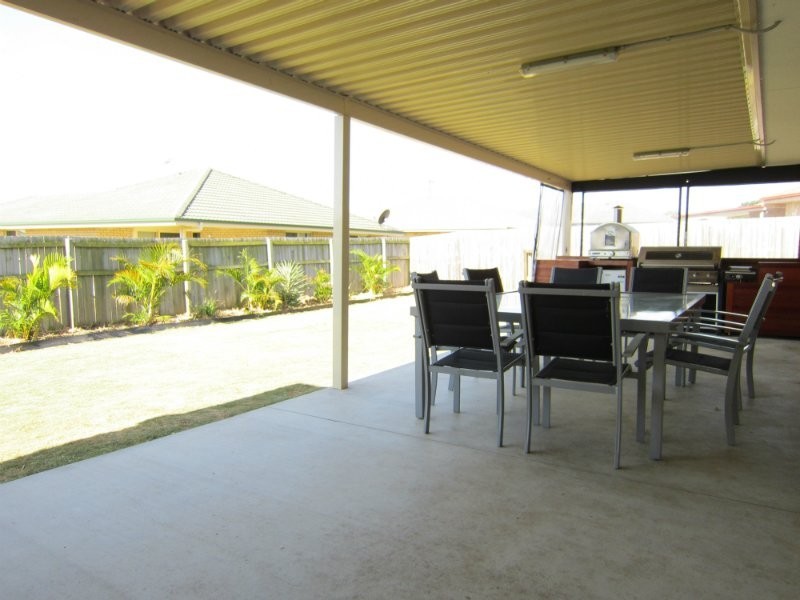 18 Acacia Close, Raceview QLD 4305