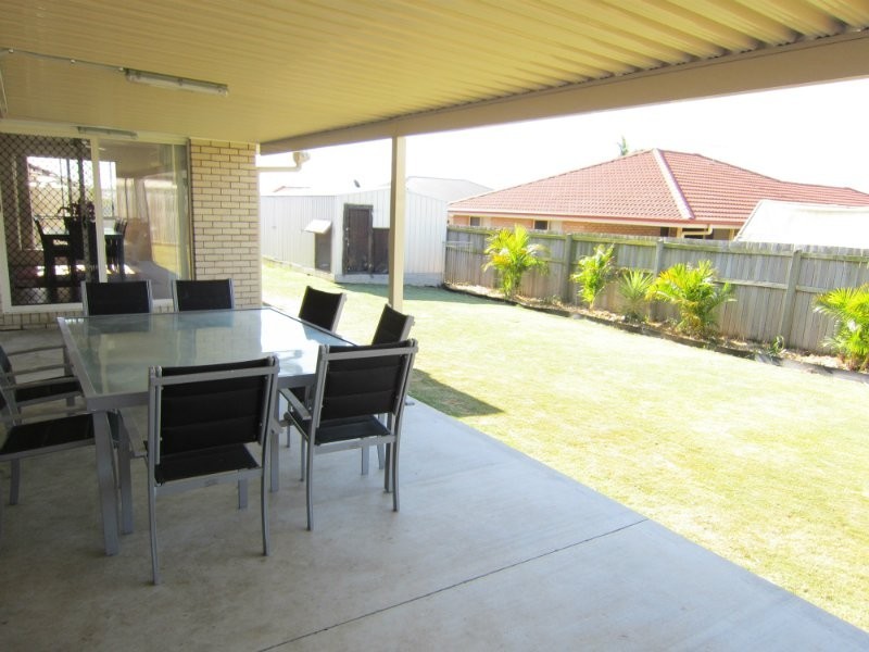 18 Acacia Close, Raceview QLD 4305