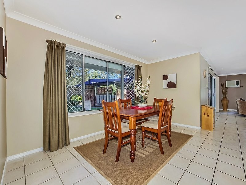 98 Jacana Crescent, Flinders View QLD 4305