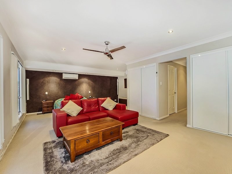 98 Jacana Crescent, Flinders View QLD 4305