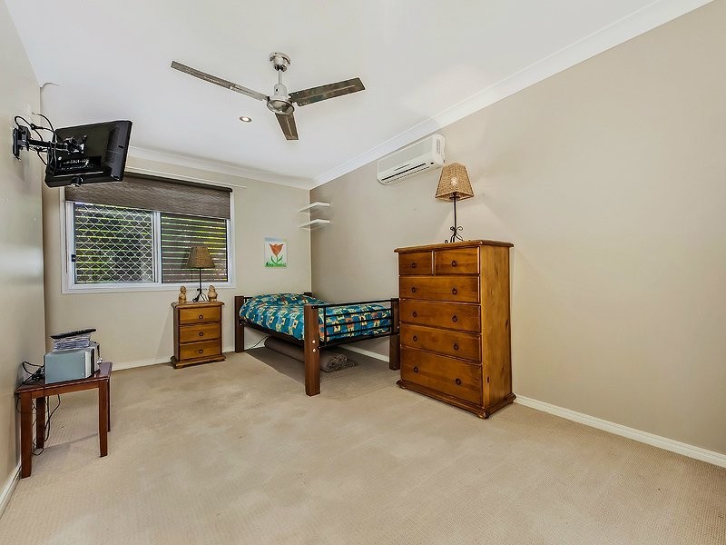 98 Jacana Crescent, Flinders View QLD 4305