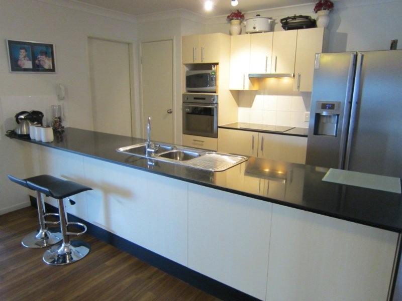 2 Maitland Street, Churchill QLD 4305