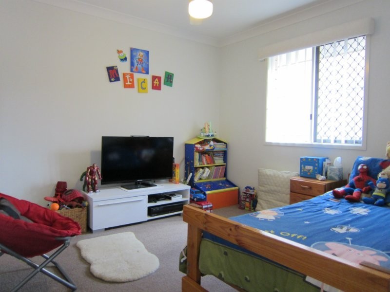 2 Maitland Street, Churchill QLD 4305