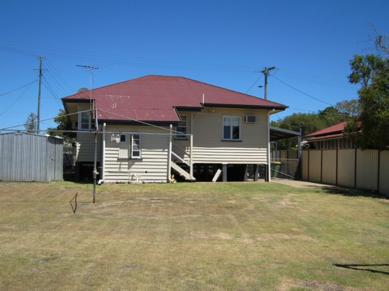 32 Wattle Street, North Booval QLD 4304