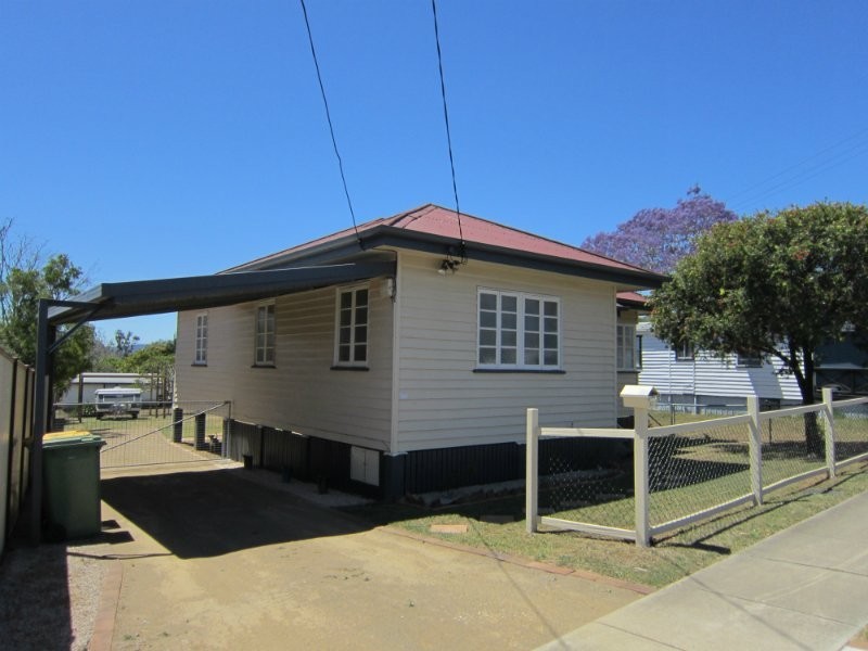 32 Wattle Street, North Booval QLD 4304