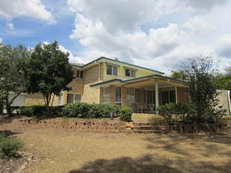 104 Willowtree Drive, Flinders View QLD 4305
