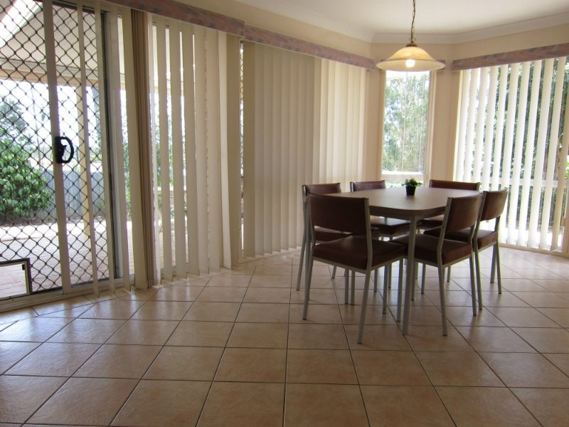 104 Willowtree Drive, Flinders View QLD 4305