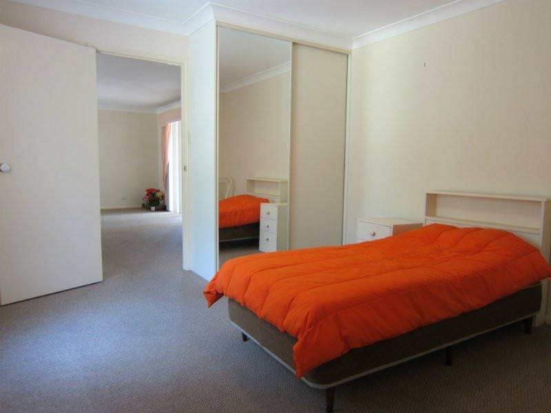 104 Willowtree Drive, Flinders View QLD 4305
