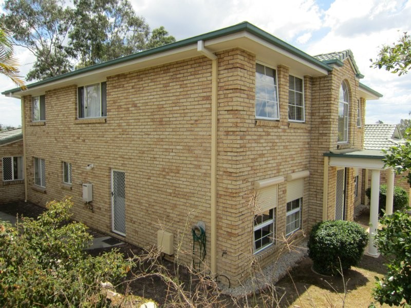 104 Willowtree Drive, Flinders View QLD 4305