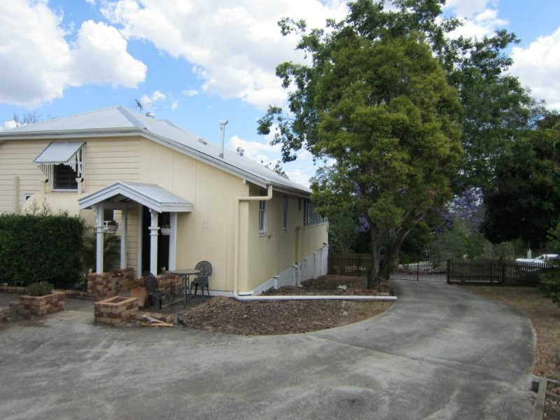 1 Blackall Street, East Ipswich QLD 4305