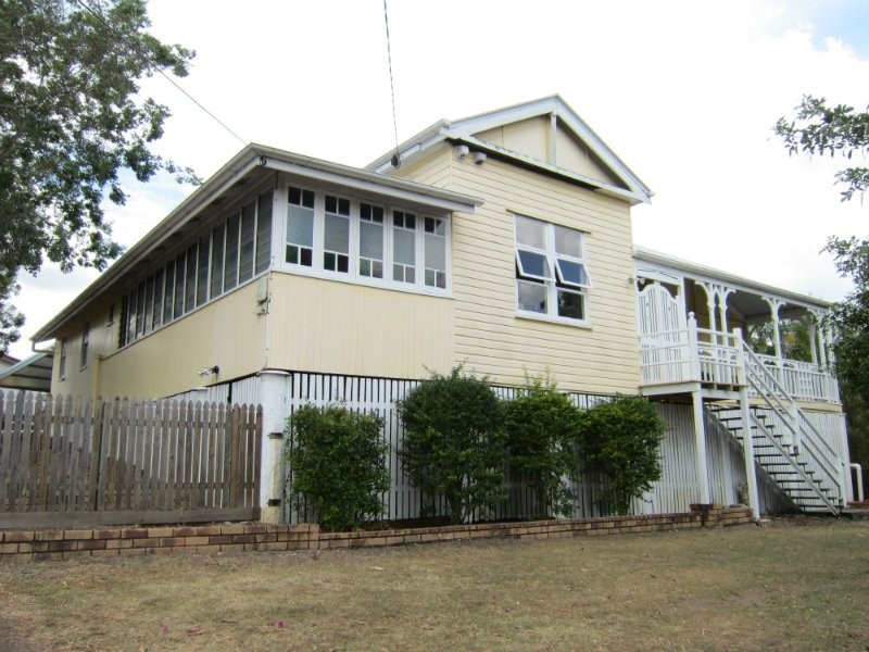 1 Blackall Street, East Ipswich QLD 4305