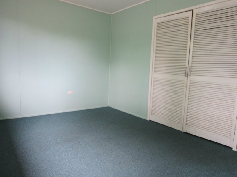 16 Blanck Street, Raceview QLD 4305