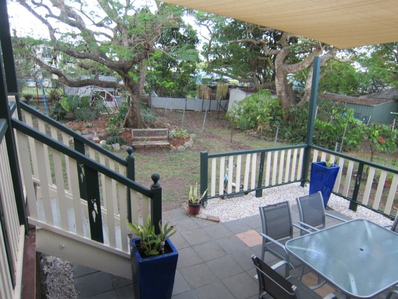 18 Edgar Street, Eastern Heights QLD 4305