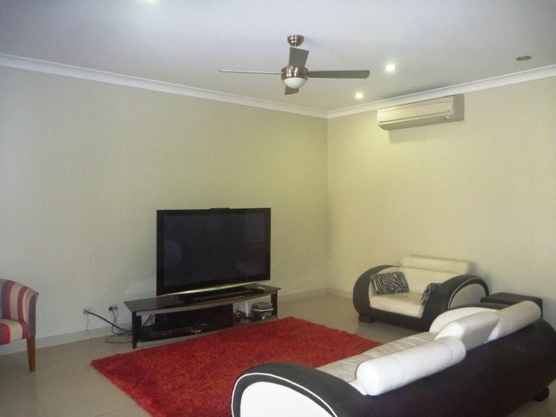 21 Kelso Close, Yamanto QLD 4305