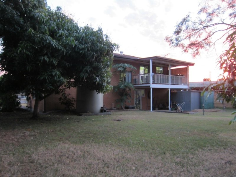 5 Ironbark Crescent, Raceview QLD 4305